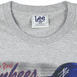 MLB (Lee) - New York Yankees Locker Room T-Shirt 1990s Medium Vintage Retro Baseball