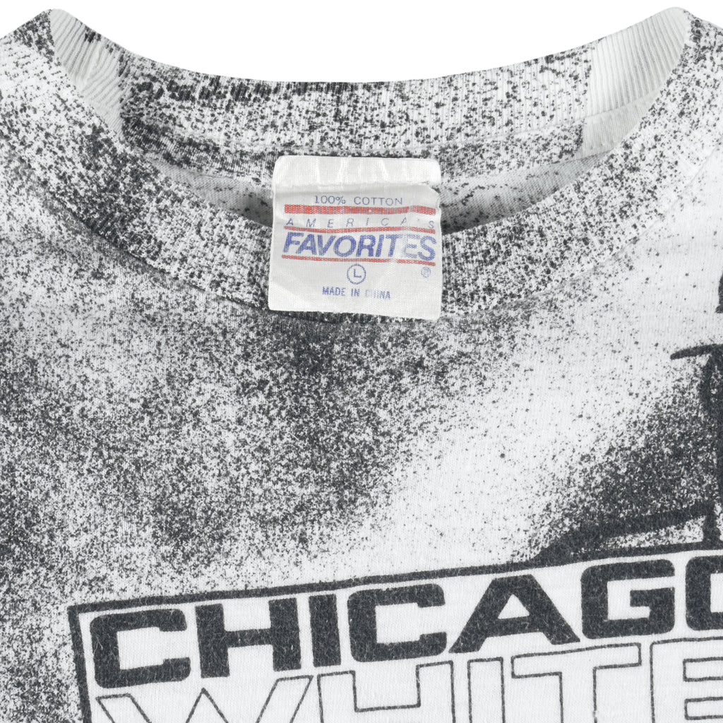 MLB (Americas Favorite) - Chicago White Sox All Over Print T-Shirt 1991 Large Vintage Retro Baseball