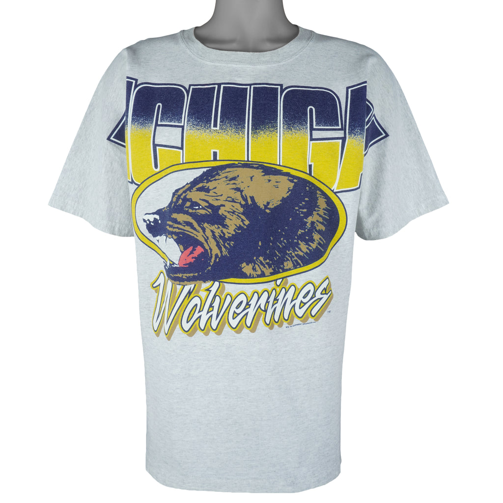 NCAA (Ultimate Sportswear) - Michigan Wolverines T-Shirt 1990s Large Vintage Retro