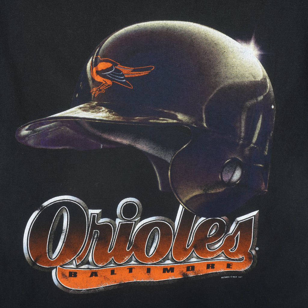 MLB (Lee) - Baltimore Orioles Helmet T-Shirt 1997 X-Large Vintage Retro Baseball