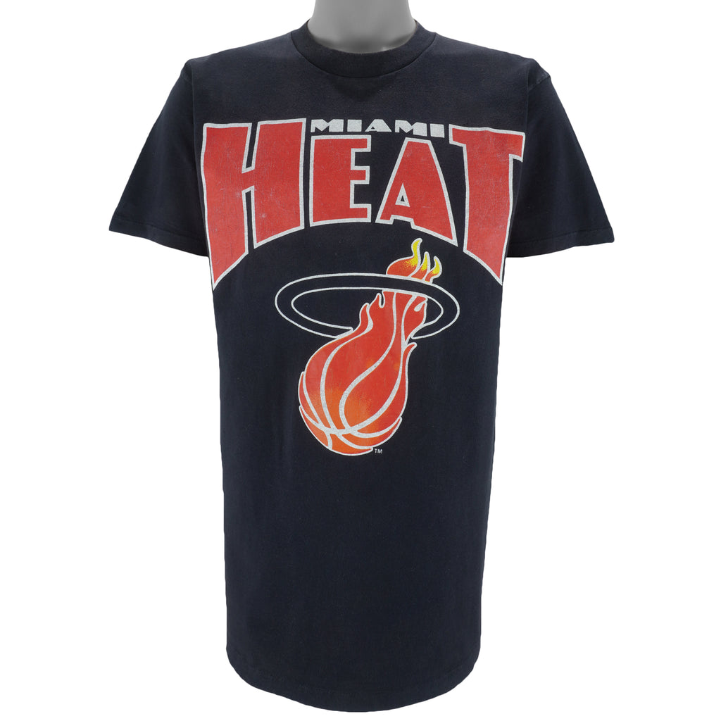 NBA (Home Team) - Miami Heat Spell-Out T-Shirt 1990s X-Large Vintage Retro Basketball