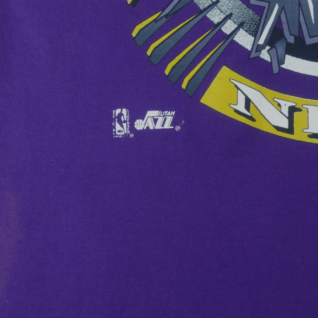 NBA (Trench) - Utah Jazz Spell-Out T-Shirt 1990s X-Large