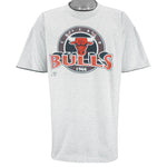 NBA (Signal Sport) - Chicago Bulls Roll Ups Sleeves T-Shirt 1991 X-Large