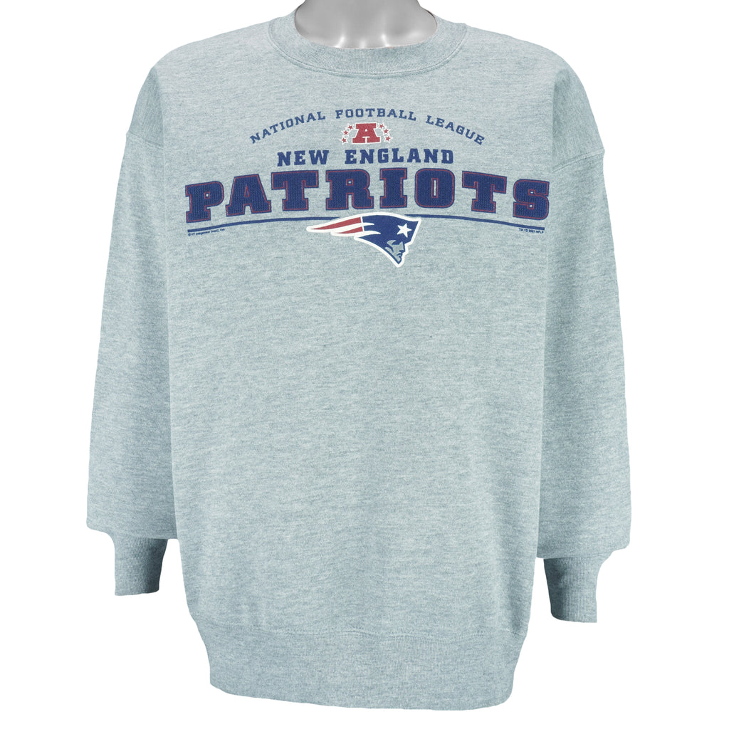 NFL (Lee) - New England Patriots Crew Neck Sweatshirt 1990s Large