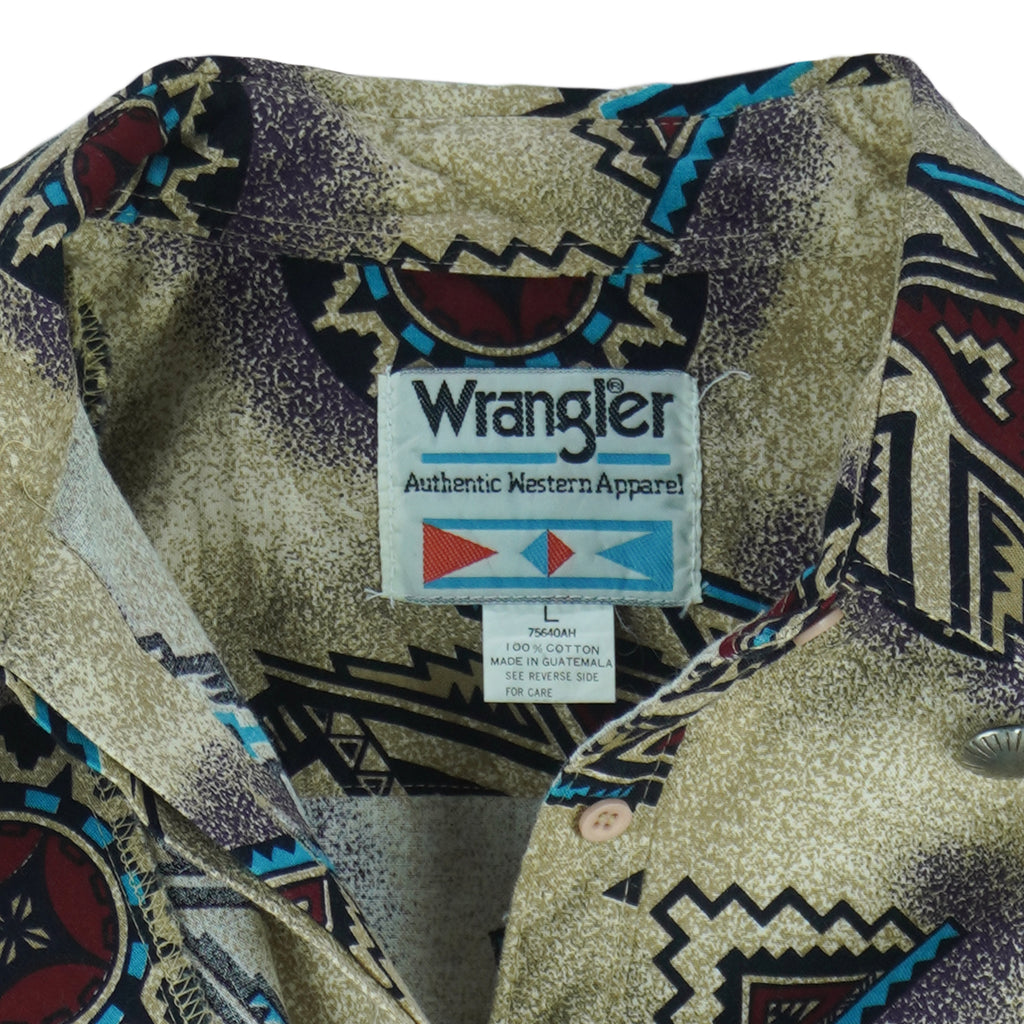 Vintage - Wrangler Southwestern Aztec Pattern Button-Up Shirt 1990s Large Vintage Retro