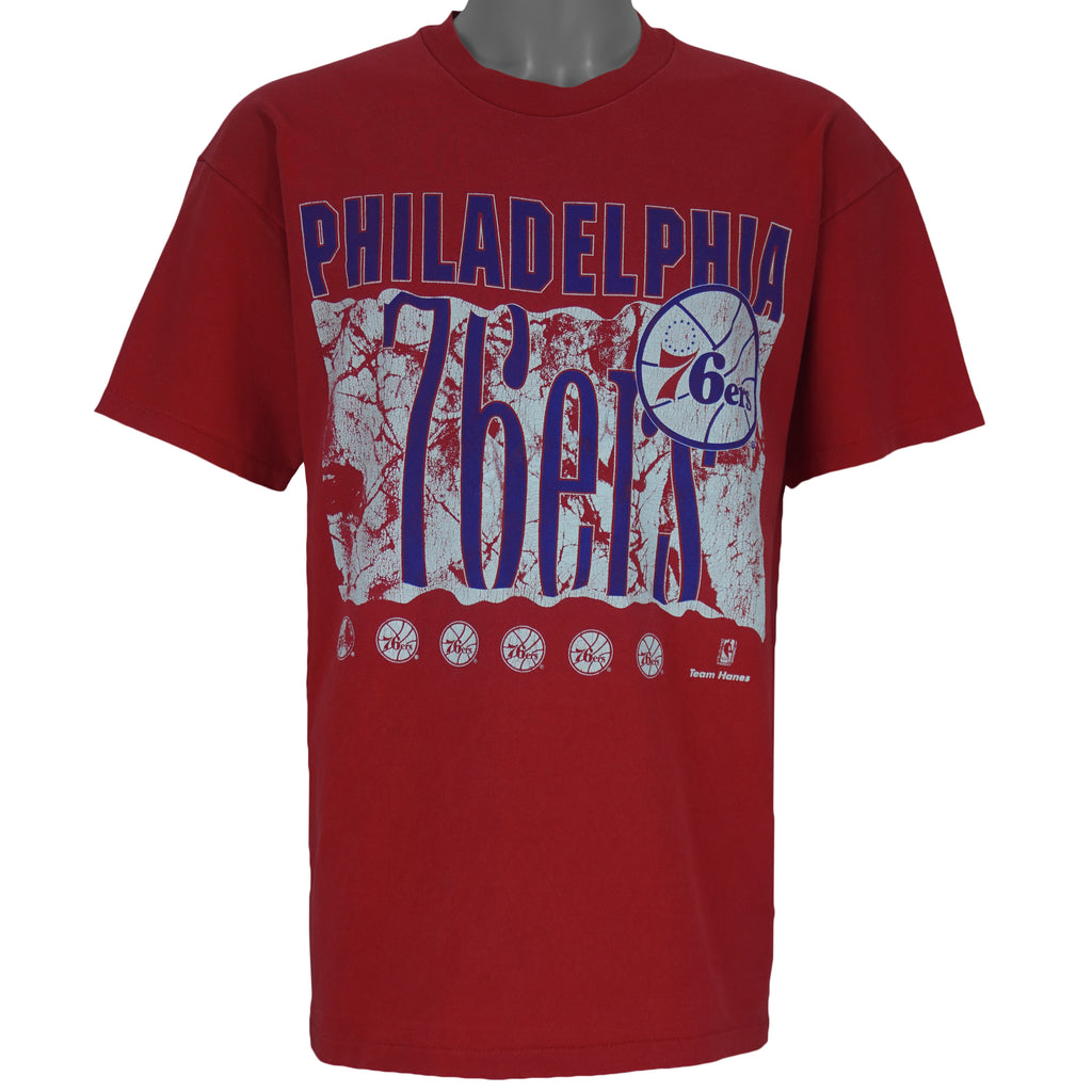 NBA (Team Hanes) - Philadelphia 76ers Single Stitch T-Shirt 1990s X-Large vintage retro basketball