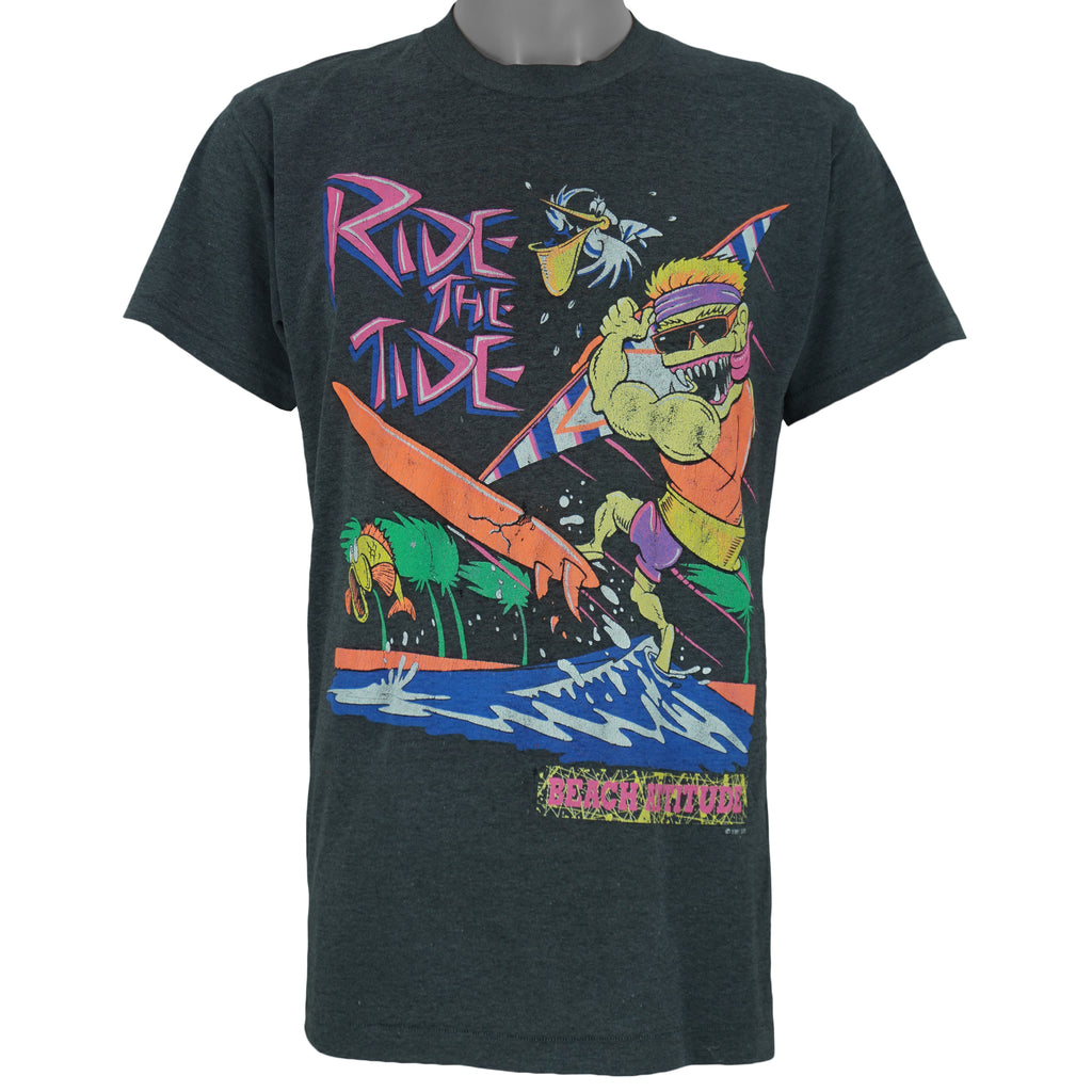 Vintage - "Ride the Tide" Beach Attitude Graphic T-Shirt 1990s M-Tall Vintage Retro