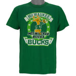 NBA - Milwaukee Bucks Big Logo T-Shirt 1990s Large Vintage Retro Basketball