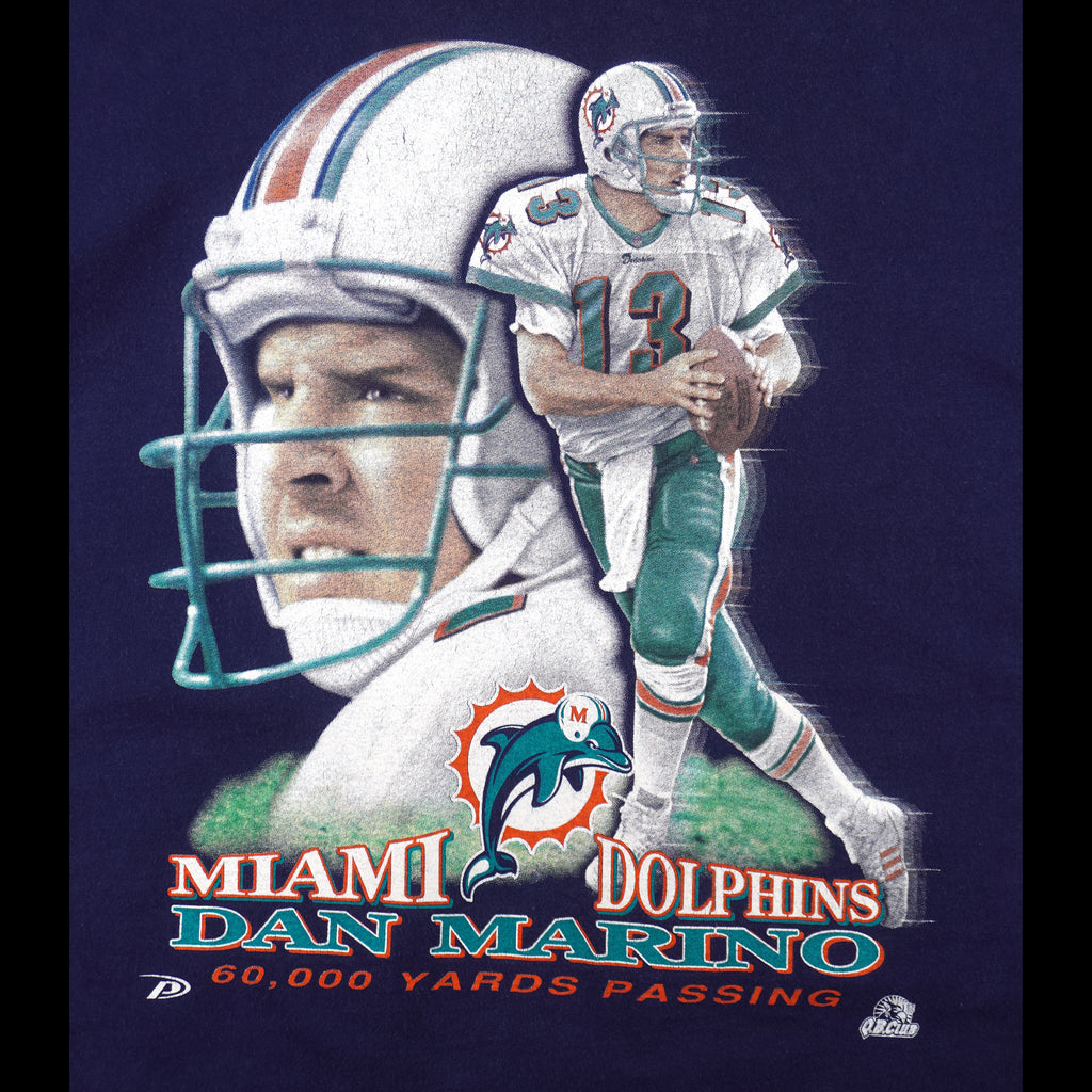 NFL (Pro Player) - Miami Dolphins Dan Marino No. 13 T-Shirt 1999 Large Vintage Retro Football