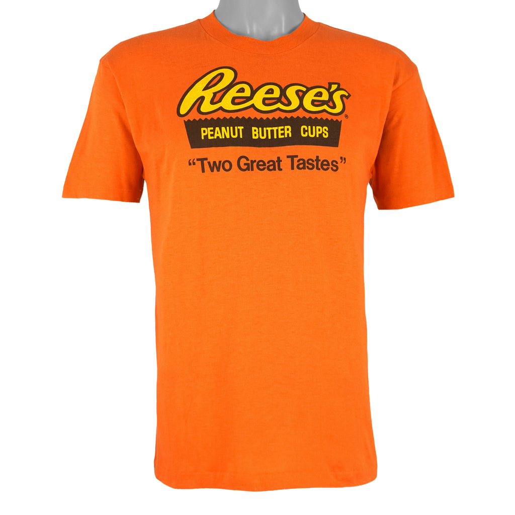 Vintage (Hershey's) - Reese Chocolate Peanut Butter Cups T-shirt 1990s Large Vintage Retro