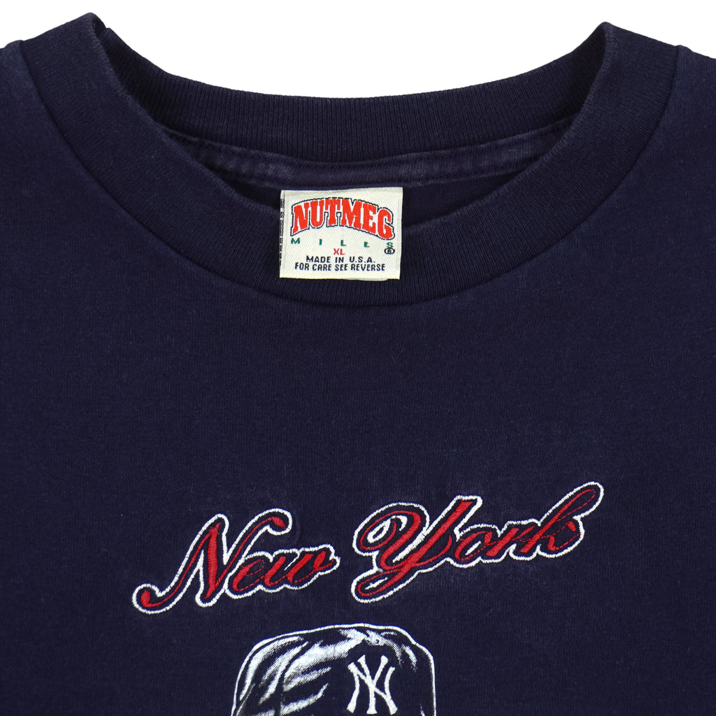 MLB (Nutmeg) - New York Yankees Locker Room T-Shirt 1990s X-Large Vintage Retro Baseball