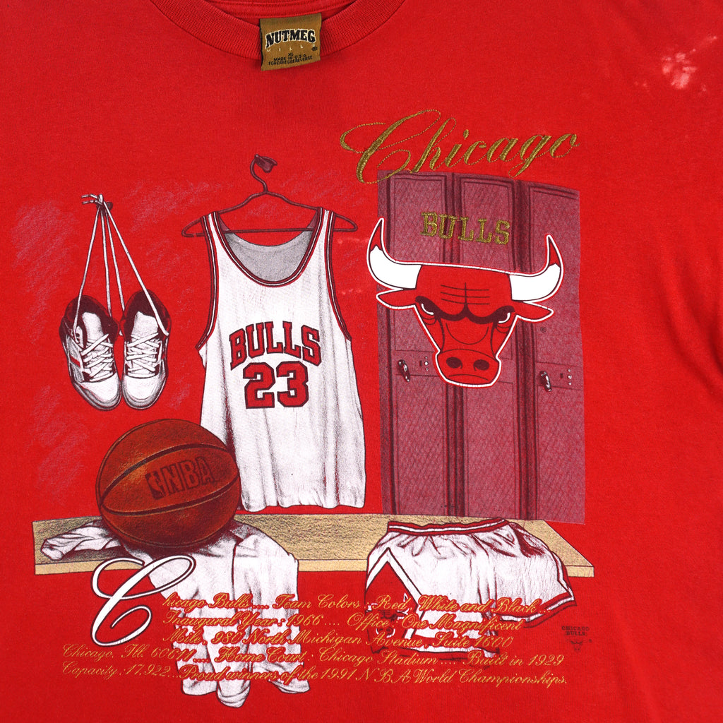 NBA (Nutmeg) - Chicago Bulls Michael Jordan Locker Room T-Shirt 1990s X-Large Vintage Retro Basketball