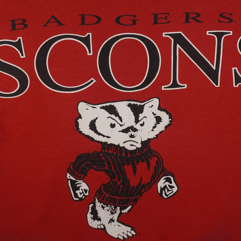 NCAA (Fruit Of The Loom) - Wisconsin Badgers Crew Neck Sweatshirt 1990s X-Large Vintage Retro