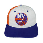 NHL (Sports Specialties) - New York Islanders Snapback Hat 1990s OSFA