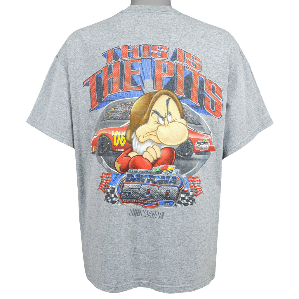 NASCAR (Disney x Daytona) - Daytona 500 / Grumpy T-Shirt 2006 X-Large Vintage Retro