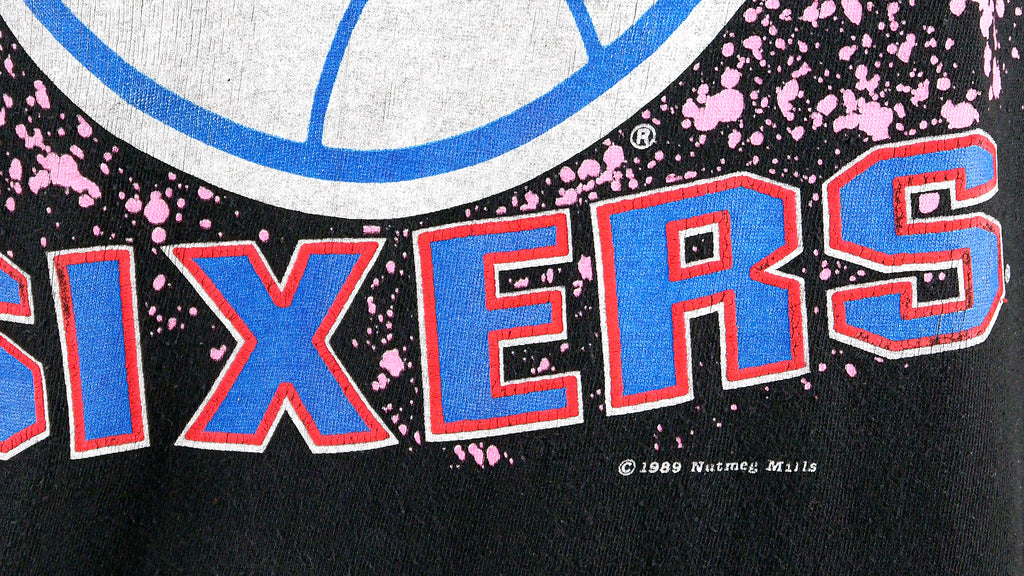 NBA (Nutmeg) - Philadelphia 76 Sixers T-Shirt 1989 X-Large Vintage Retro Basketball