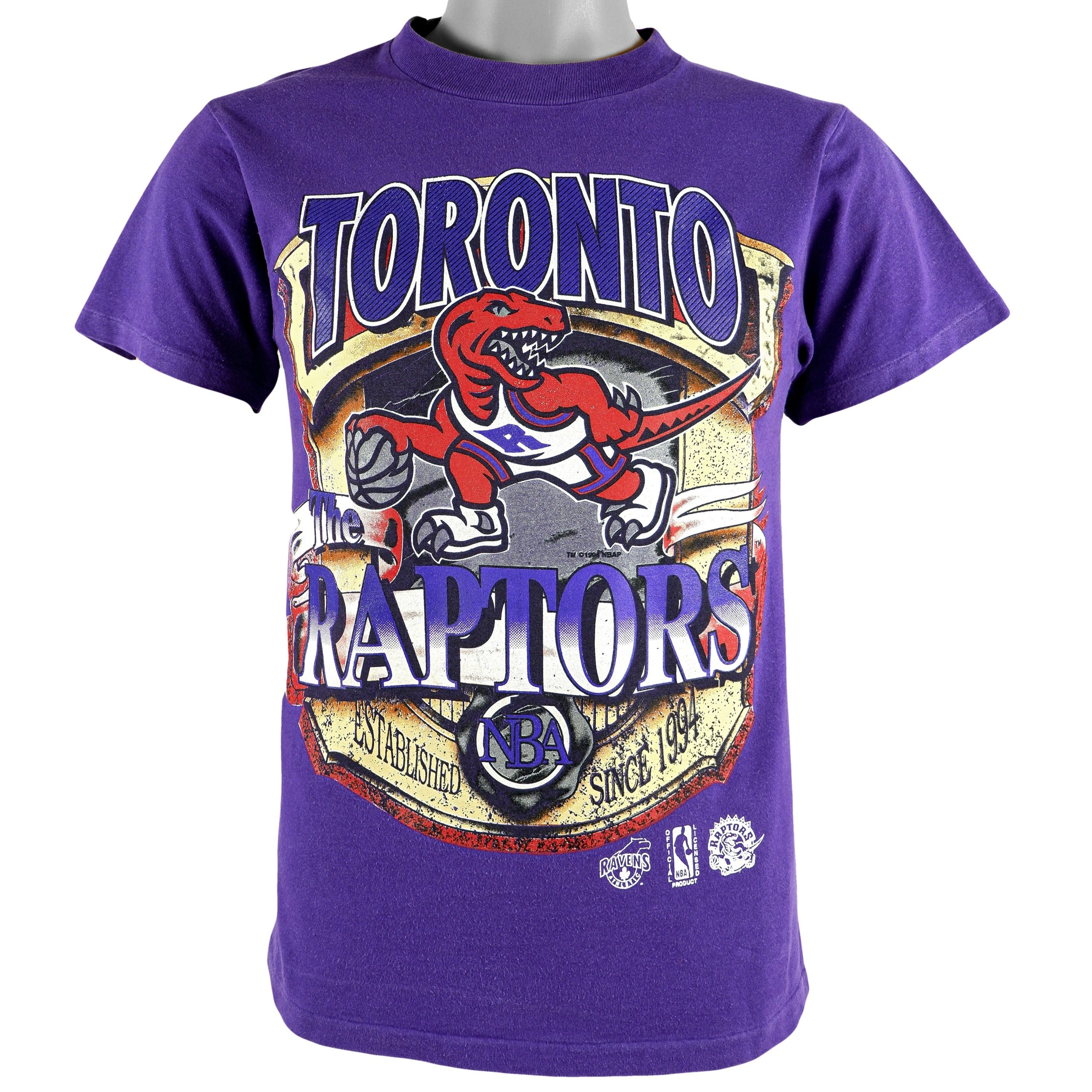 Gildan, Shirts, Vintage Nba Toronto Raptors Looney Tunes Shirt Toronto Raptors  Shirt Basketbal