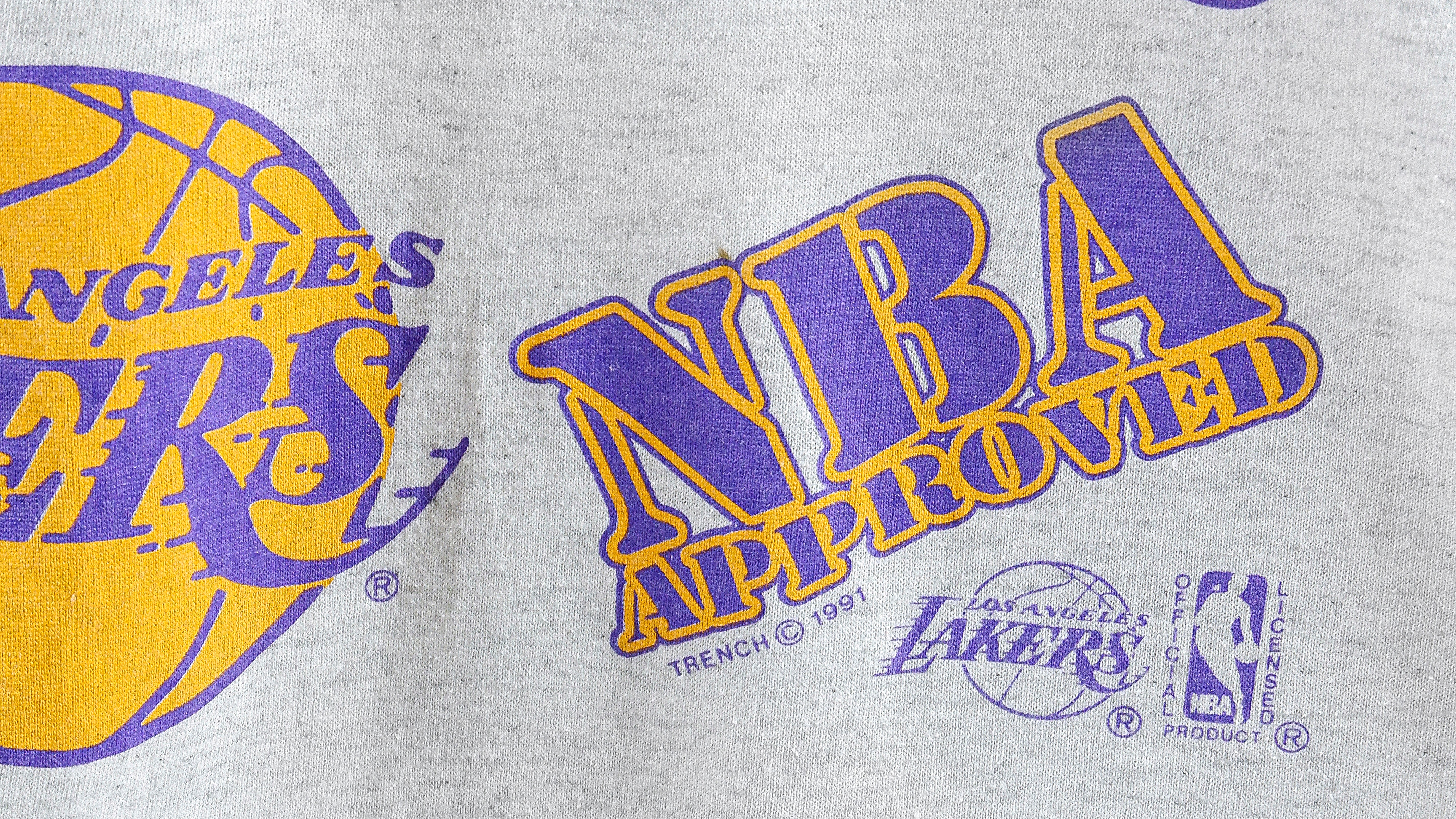 Vintage NBA Signed Los Angeles Lakers T Shirt
