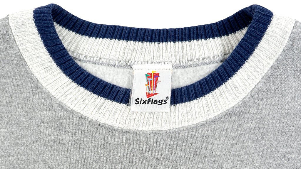 Vintage - SixFlags Great America Crew Neck Sweatshirt 1990s X-Large Vintage Retro