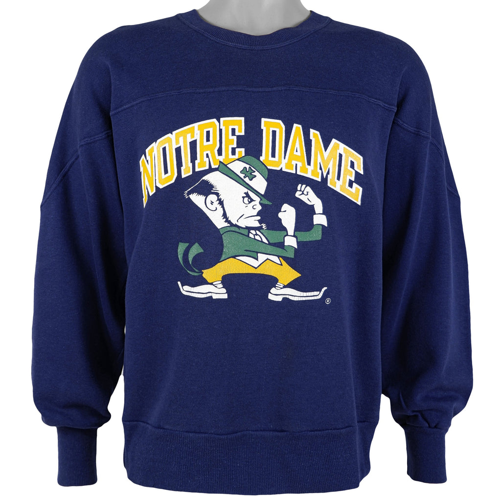 Champion - Notre Dame Fighting Irish Crew Neck Sweatshirt 1990s Medium Vintage Retro Football College