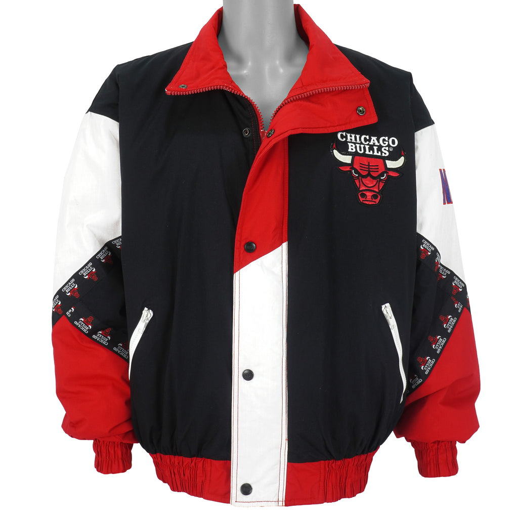 NBA (Pro Player) - Chicago Bulls Spell-Out Jacket 1990s X-Large Vintage Retro Basketball