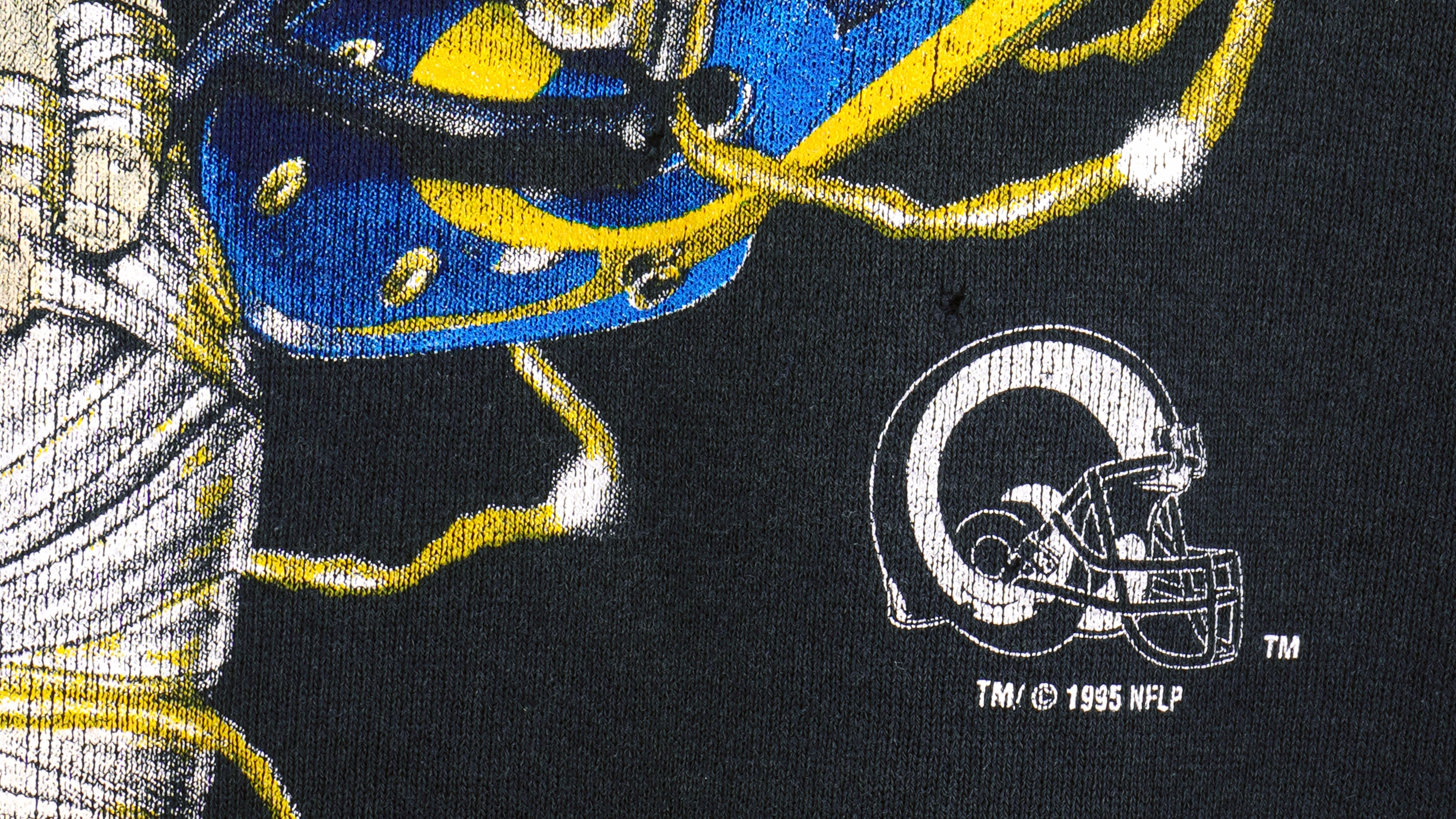 Vintage NFL (Hanes) - St. Louis 'Rams' Crew Neck Sweatshirt 1995