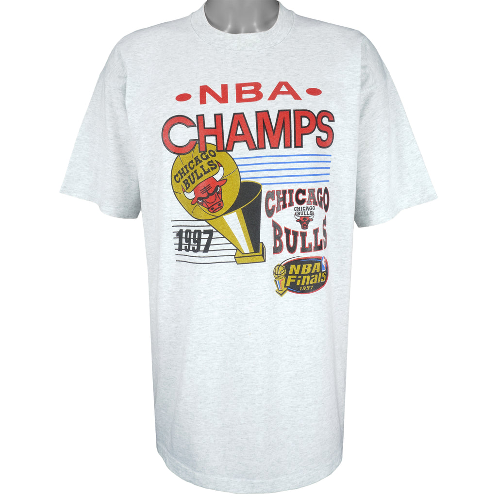 1997 Chicago Bulls The Dynasty NBA Champions Shirt Size Large