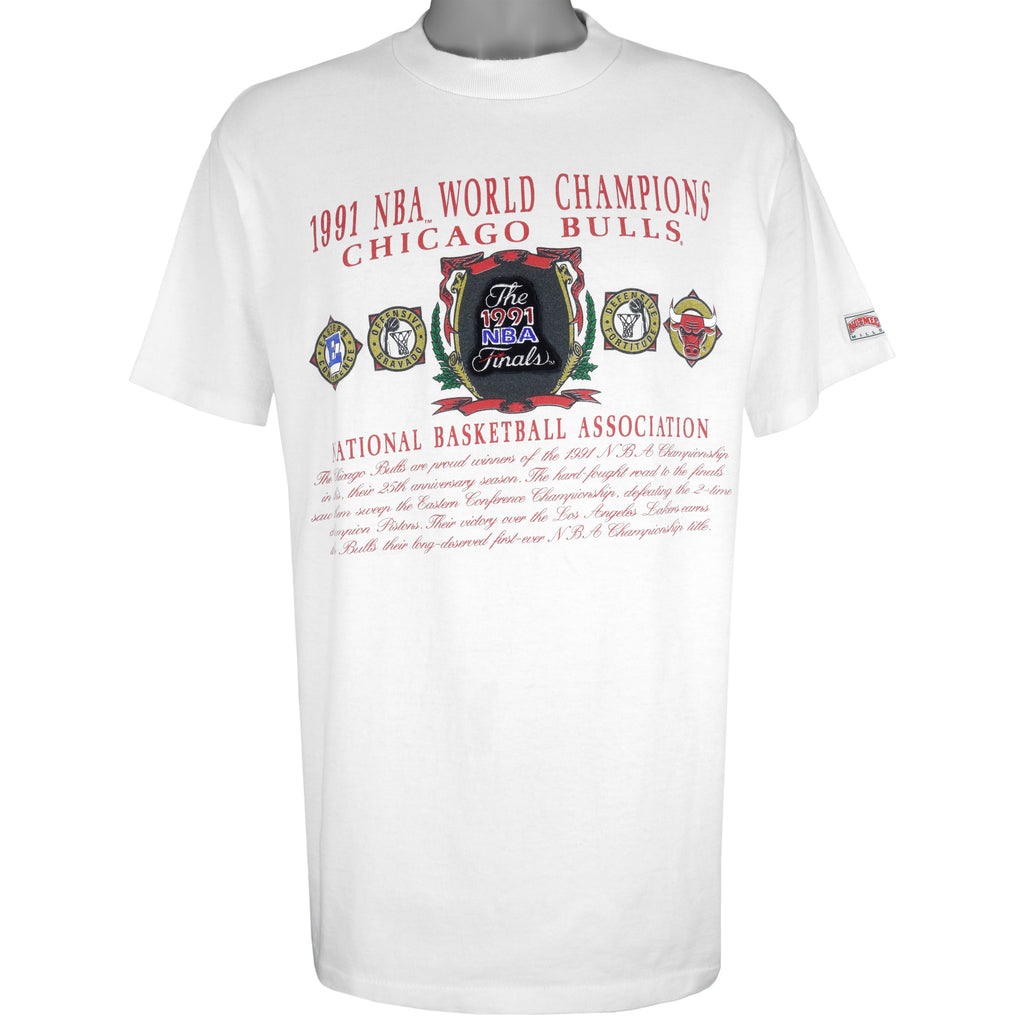 NBA (Nutmeg) - Chicago Bulls World Champions T-Shirt 1991 X-Large Vintage Retro Basketball