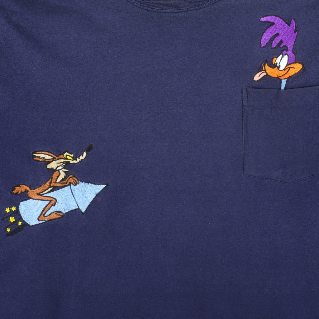 Looney Tunes - Blue Wile E. Coyote VS Road Runner T-Shirt 1990s X-Large Vintage Retro