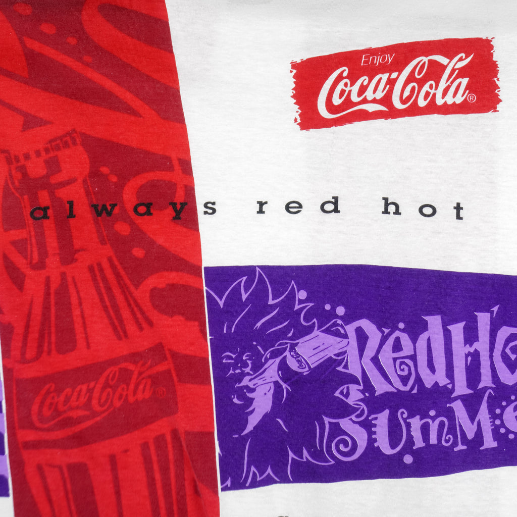 Vintage - Coca-Cola Red Hot Summer T-Shirt 1990s Large Vintage Retro