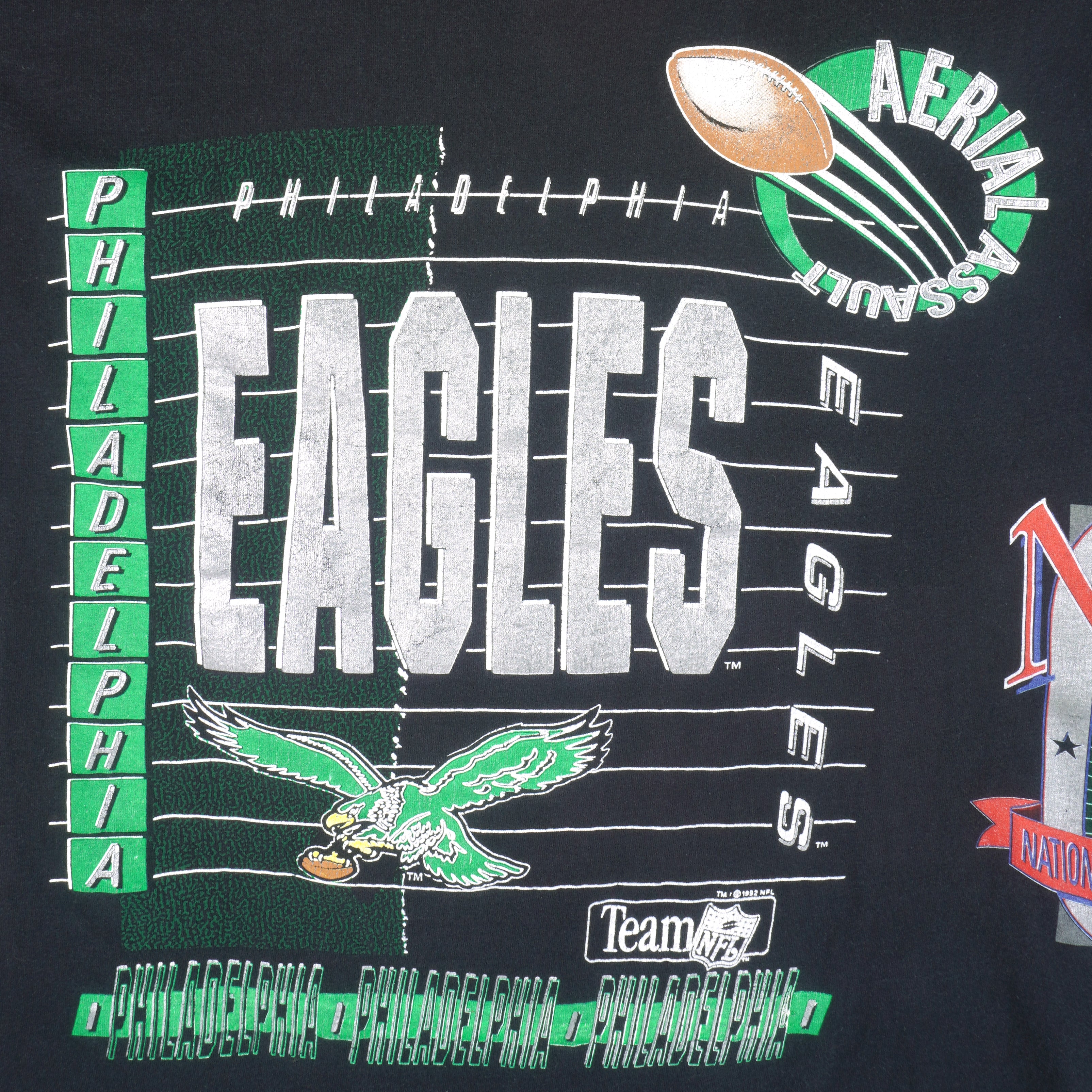 Vintage Philadelphia Eagles Trench NFL T-Shirt