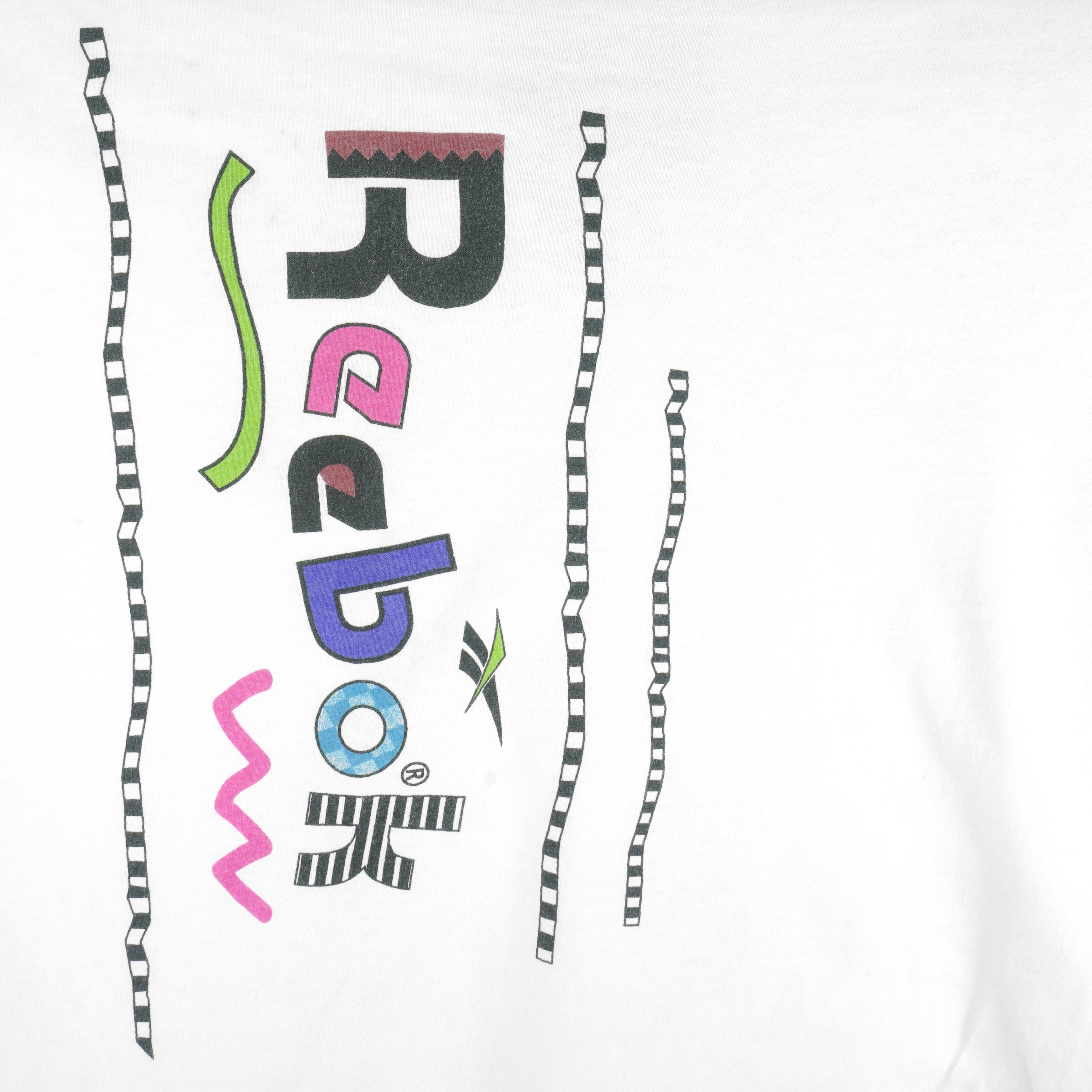 Vintage Reebok - White Classic Logo Single Stitch T-Shirt 1990s Large –  Vintage Club Clothing