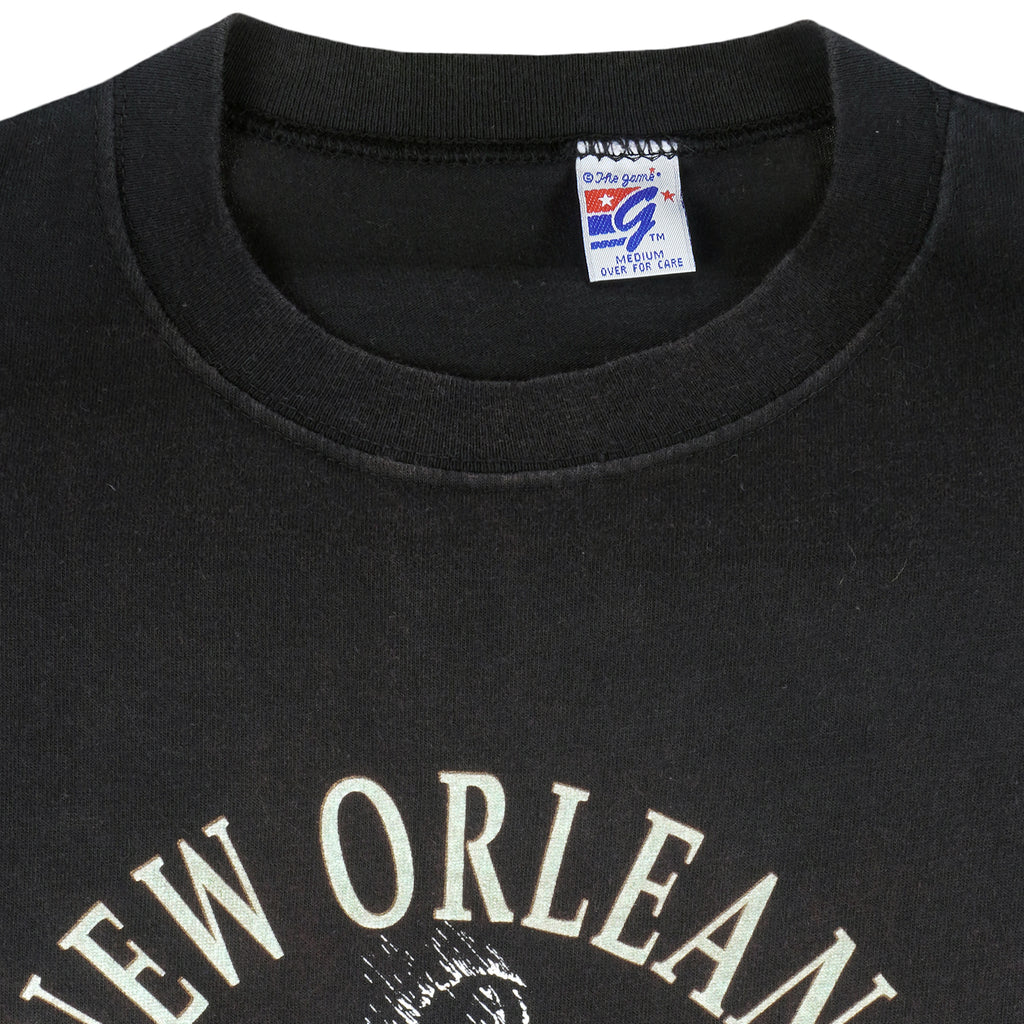 NFL (The Game) - New Orleans Saints Logo Patch T-Shirt 1990s Medium Vintage Retro Football