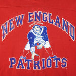 NFL (Logo 7) - New England Patriots Football Jersey 1990s X-Large Vintage Retro Football