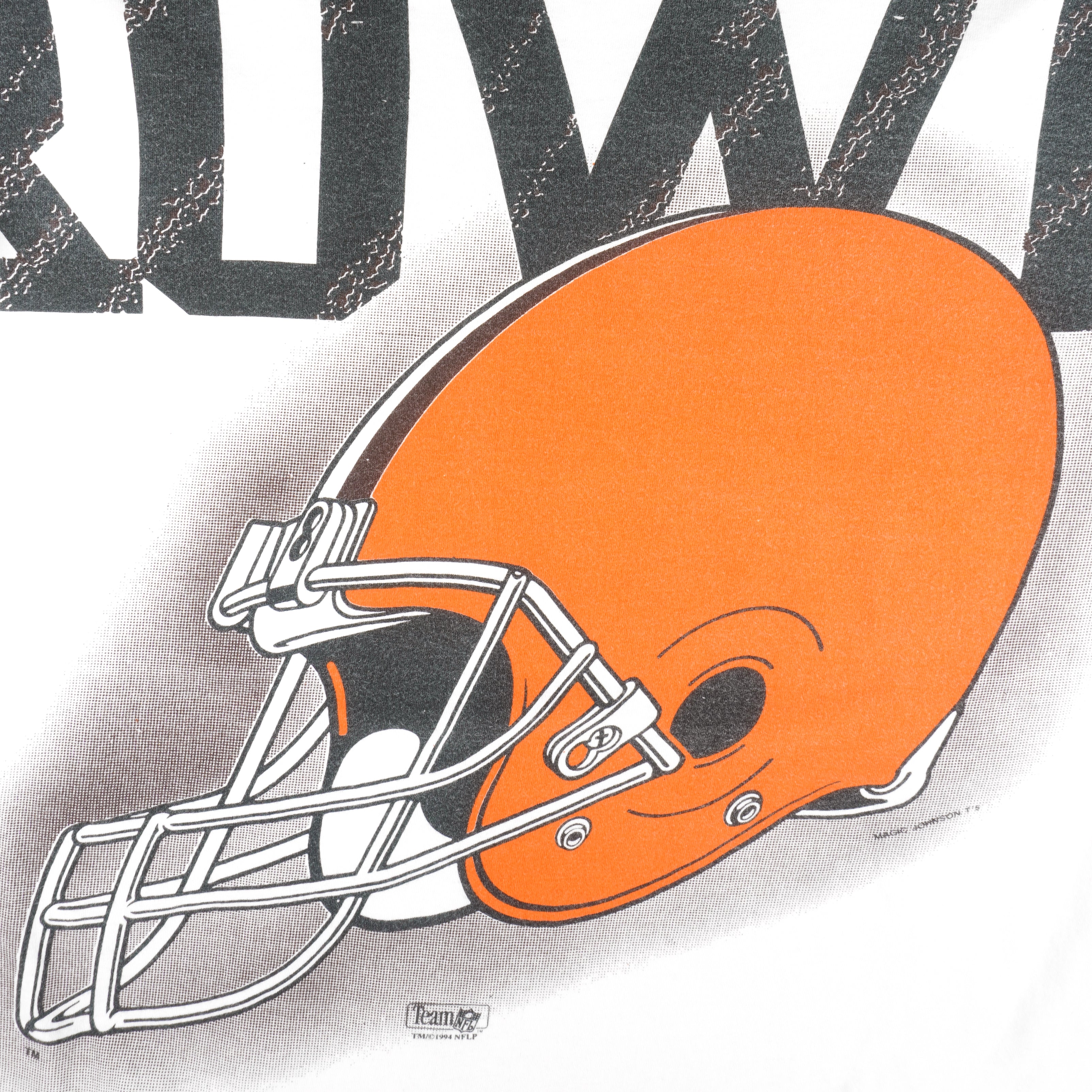 Vintage Cleveland Browns NFL football helmet t-shirt