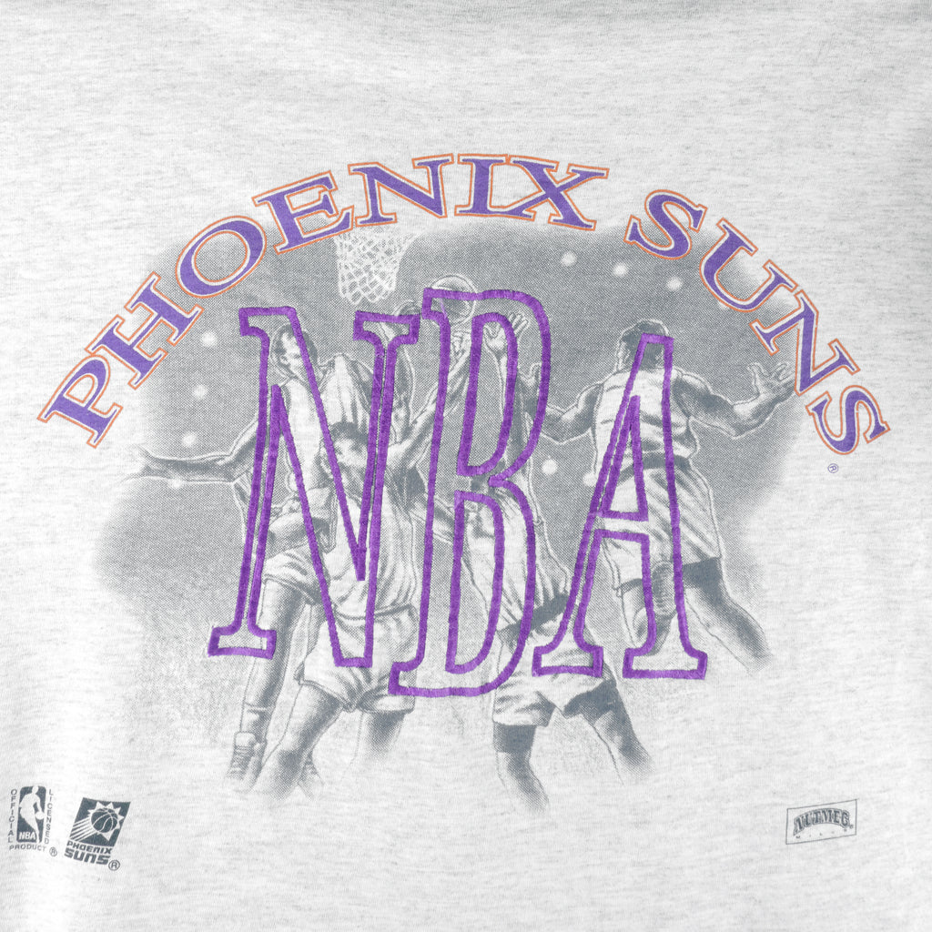 NBA (Nutmeg) - Phoenix Suns Embroidered T-Shirt 1990s Large Vintage Retro Basketball