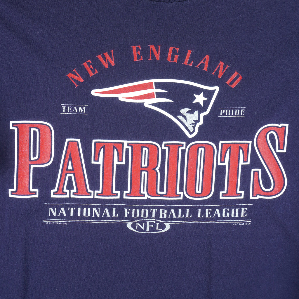 NFL (CSA) - New England Patriots Spell-Out T-Shirt 2000 X-Large Vintage Football