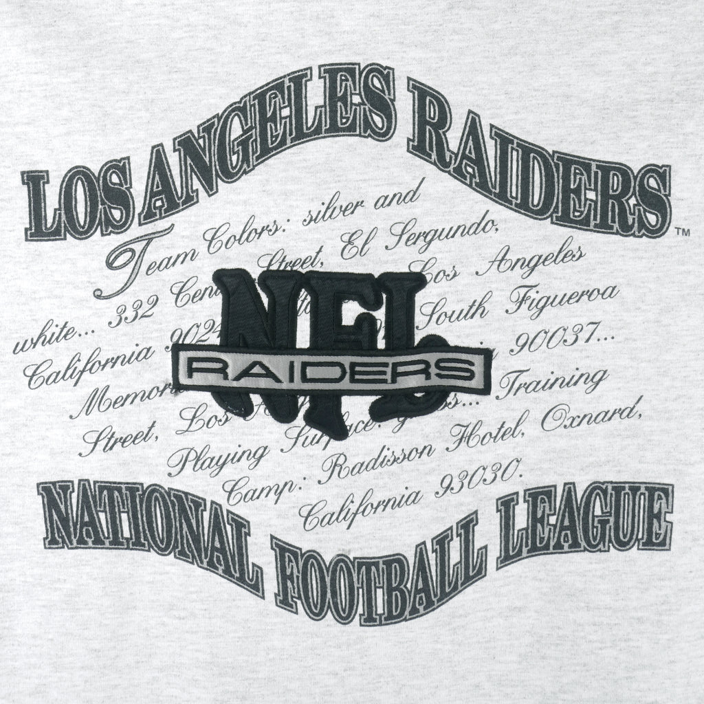 NFL (Nutmeg) - Los Angeles Raiders Embroidered T-Shirt 1990s X-Large Vintage Retro Football