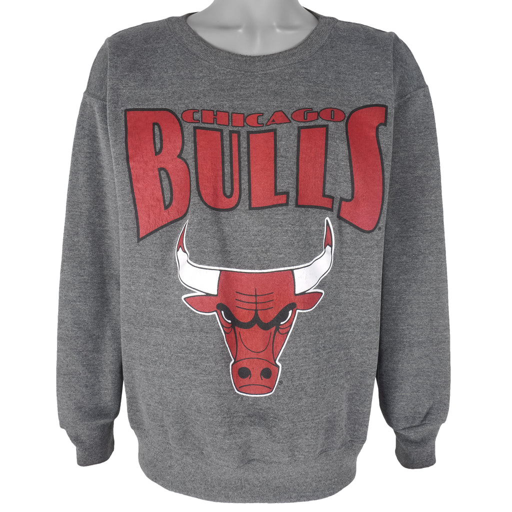 NBA (Nutmeg) - Chicago Bulls Crew Neck Sweatshirt 1990s Large Vintage Retro Basketball