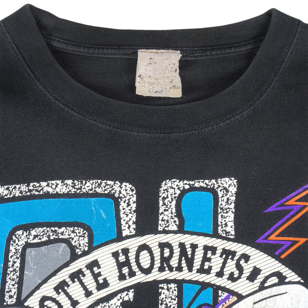 NBA (Magic Johnson T's) - Charlotte Hornets Single Stitch T-Shirt 1990s Large Vintage Retro Basketball