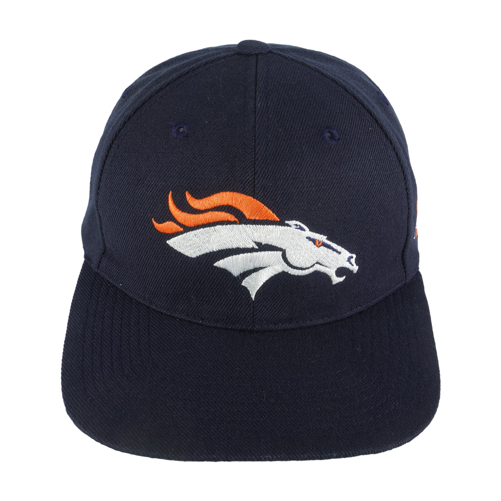 NFL (Sports Specialties) - Denver Broncos Embroidered Snapback Hat 1990s OSFA Vintage Retro Football