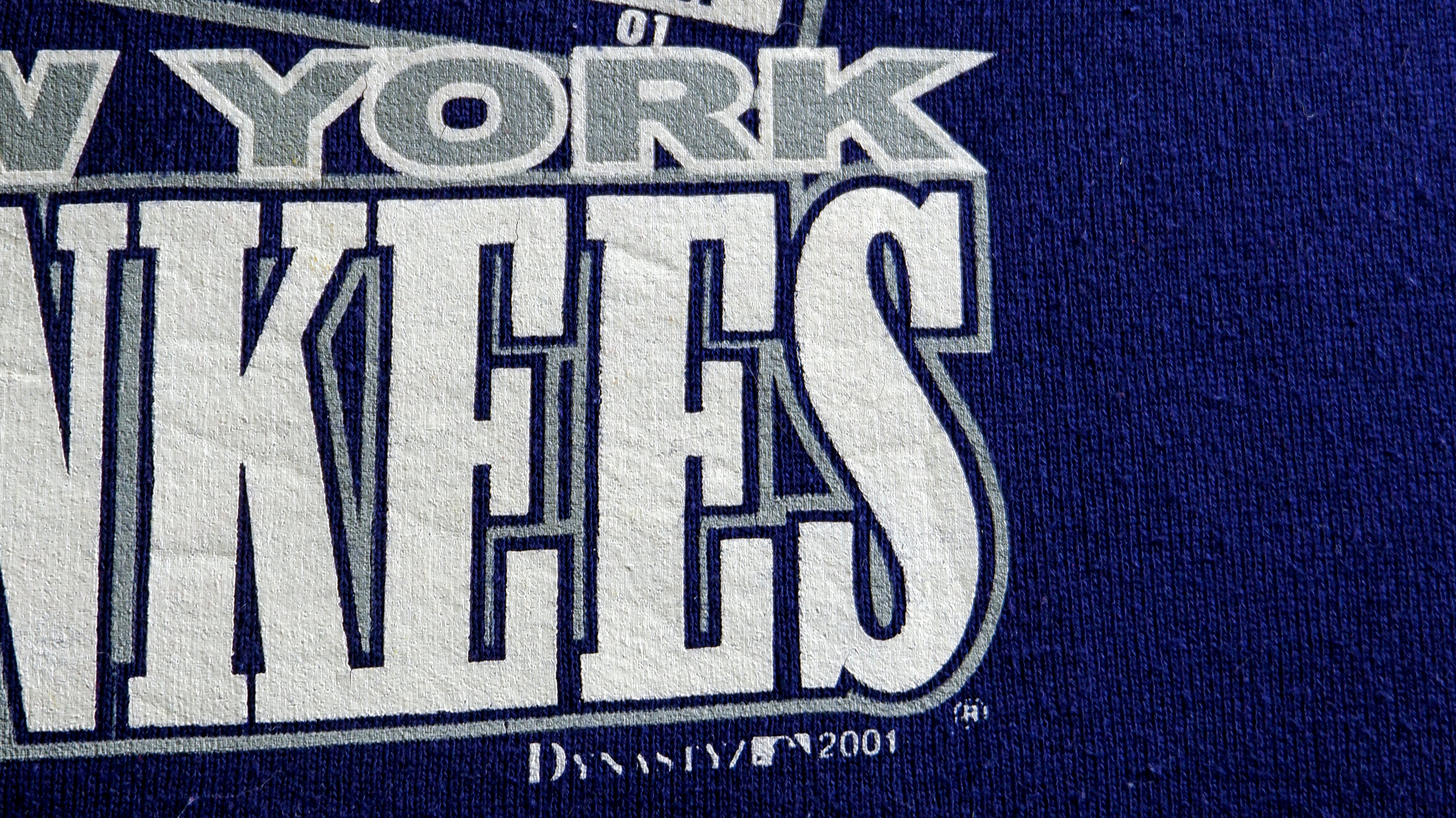 Delta 2001 New York Yankee American League Champions Tee